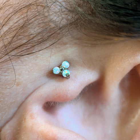 Titāna trīsvienības opāla labrets